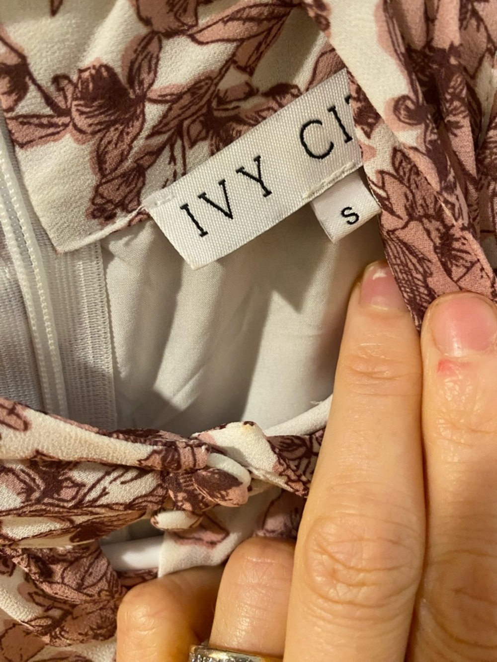 Ivy City Co Pink and White Floral Long-Sleeve Pleated Dress - Picture 3 of 4